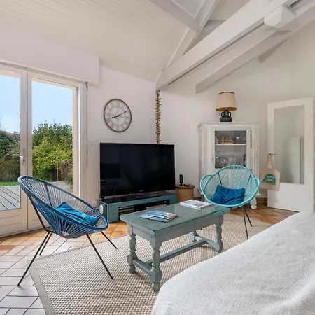 Maison De Et Jardin Proche Plage A *
